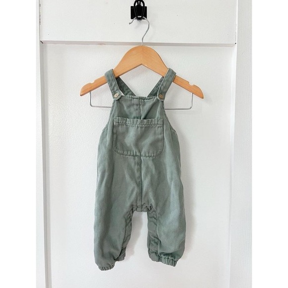 Zara Other - Zara green overalls size 3-6 months